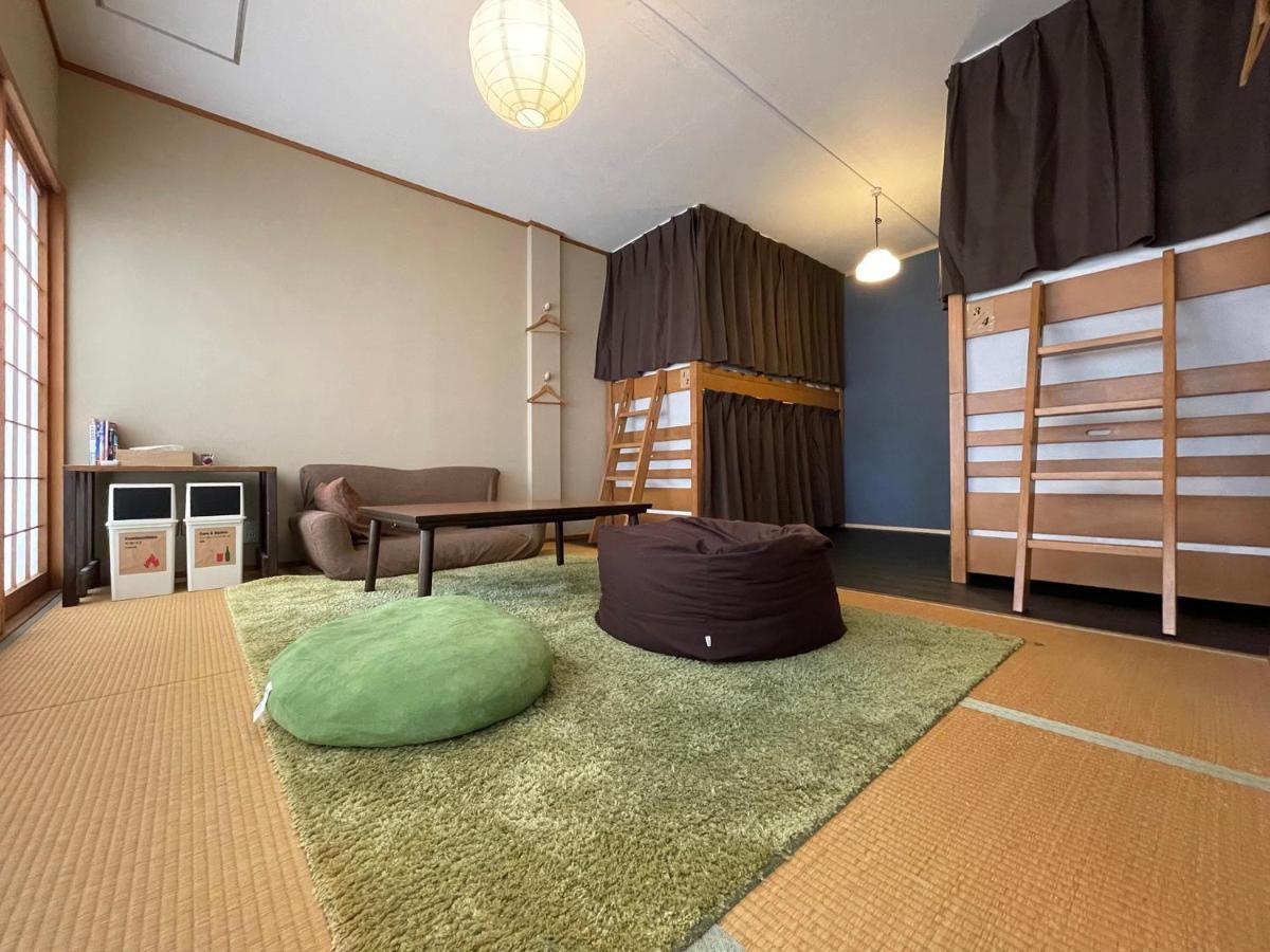 Suzuki Guesthouse Кіото Екстер'єр фото